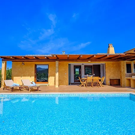 فيلة Sardinia Family - Anita & Chanel With Private Pool سان بانتاليو