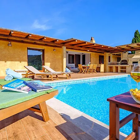 Villa Sardinia Family - Anita & Chanel With Private Pool