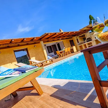 Sardinia Family - Anita & Chanel With Private Pool Βίλα
