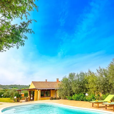 Sardinia Family - Anita & Chanel With Private Pool San Pantaleo