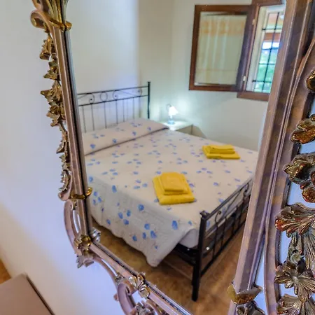 Sardinia Family - Anita & Chanel With Private Pool Villa *