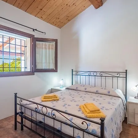 Villa Sardinia Family - Anita & Chanel With Private Pool San Pantaleo