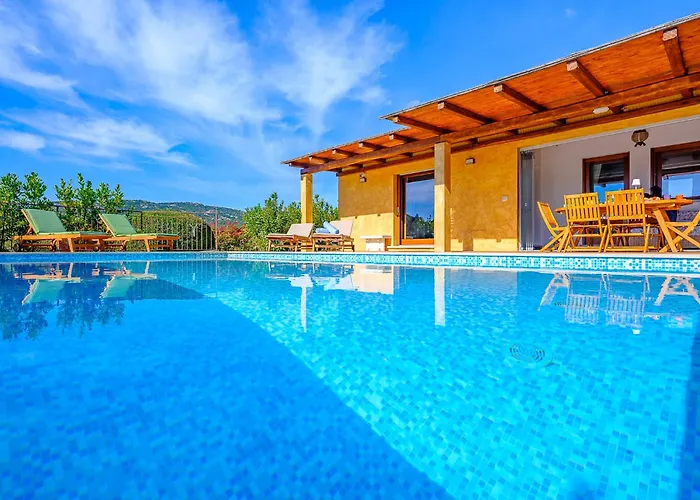 Sardinia Family - Anita & Chanel With Private Pool וילה סן פנטלאו