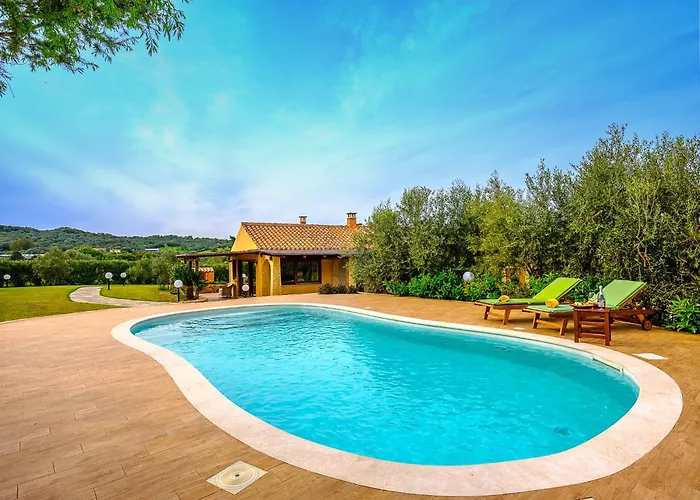 וילה Sardinia Family - Anita & Chanel With Private Pool סן פנטלאו