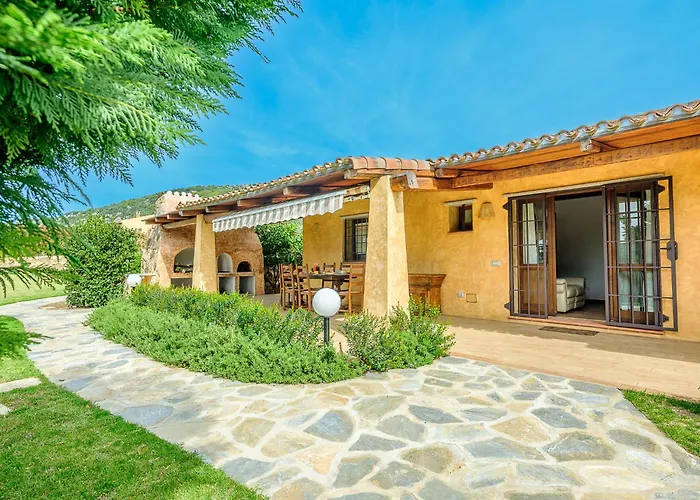 Sardinia Family - Anita & Chanel With Private Pool וילה סן פנטלאו